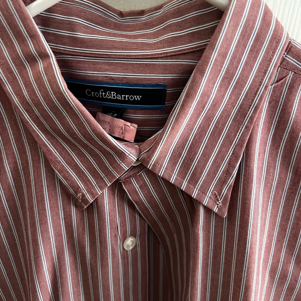 NEW button down - Picture 4 of 4